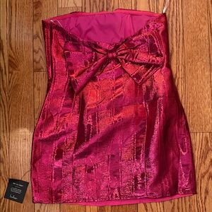 Lulu's Vibrant Strapless Dress with Bow